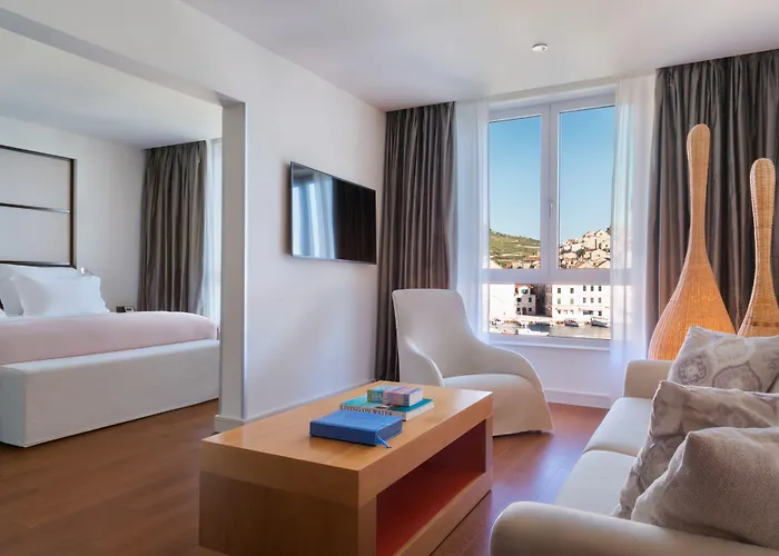 Adriana Hvar 4*