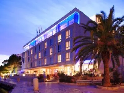 מלון Adriana Hvar 4*