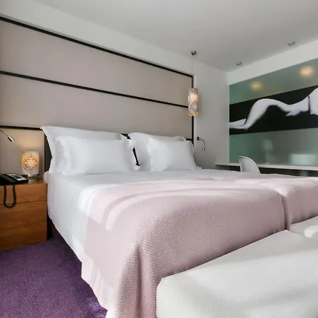 아드리아나 흐바르 스파 호텔 4*