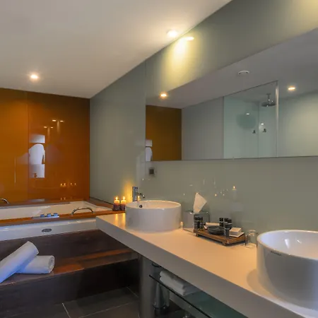 أدريانا سبا فندق هفار