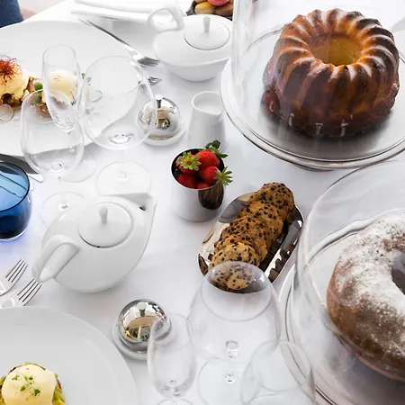 阿德瑞安纳哈瓦温泉酒店 4*