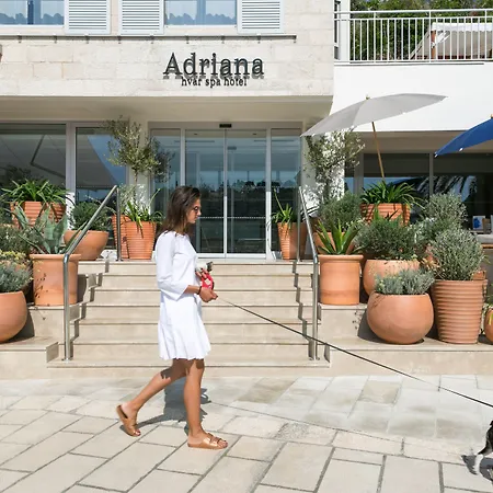 阿德瑞安纳哈瓦温泉酒店