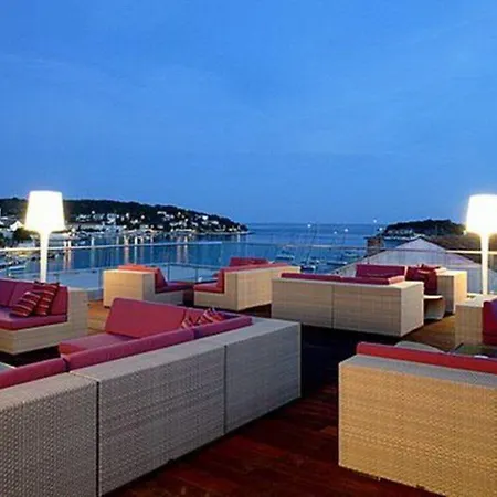 아드리아나 흐바르 스파 호텔 4*