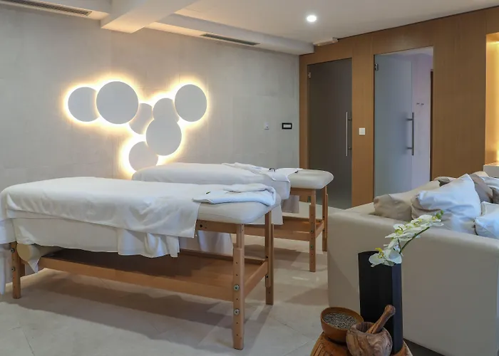 Hotel Adriana Hvar 4*